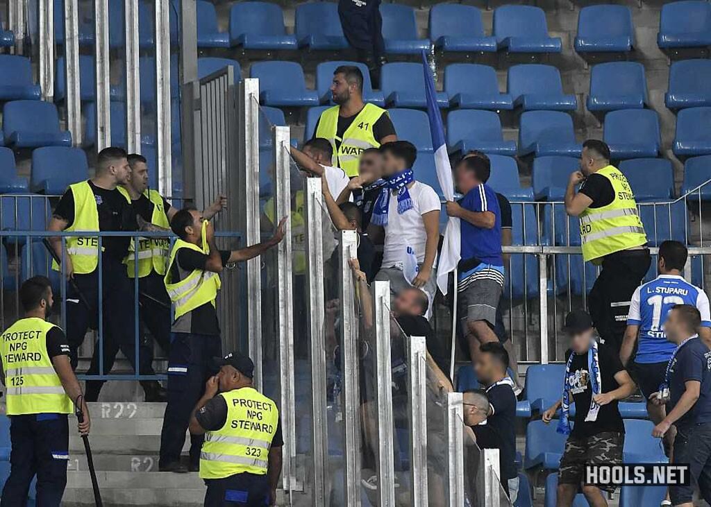 Universitatea Craiova fans goad Dinamo Bucharest fans during their Liga 1 match.