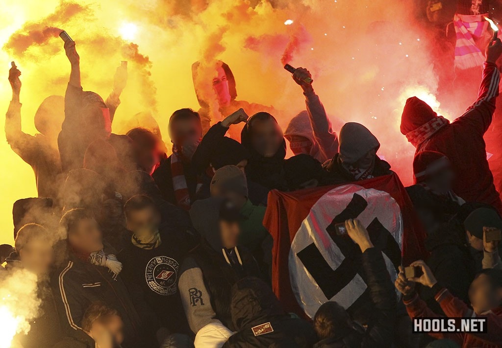 File:Spartak Moscow fans.jpg - Wikimedia Commons