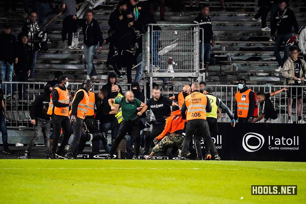 Arschel M on X: Welcome to the Barcelona Thunderdome match of the