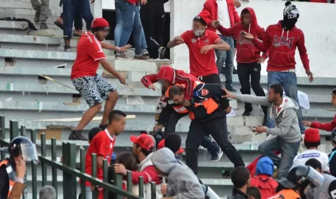 Wydad fans clash with police in stadium after Casablanca derby