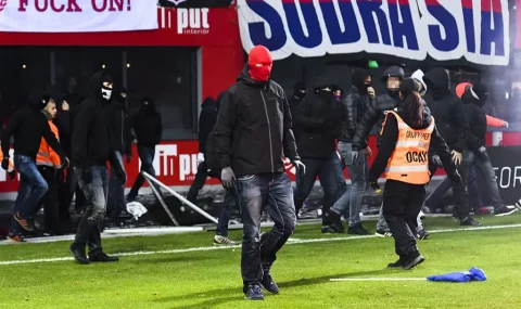 Helsingborgs hooligans invade pitch after relegation