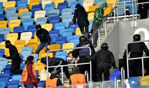 Dynamo Kyiv and Besiktas fans clash before and during Champions League match