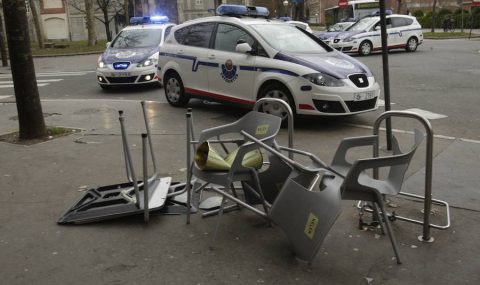 Deportivo Alaves hooligans attack Barcelona fans ahead of La Liga clash