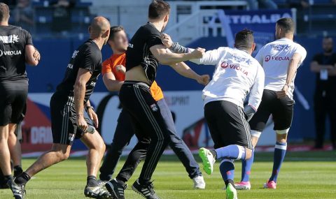 Bastia v Lyon abandoned after home fans attack Lyon players