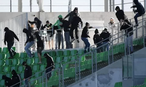 Saint-Etienne fans interrupt behind closed door match