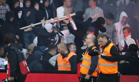 Copenhagen hools clash with police during Brondby game