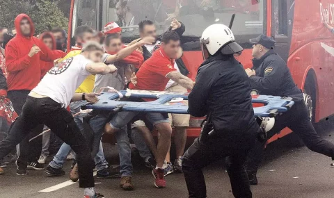 Sporting Gijon fans clash with police before Real Oviedo game