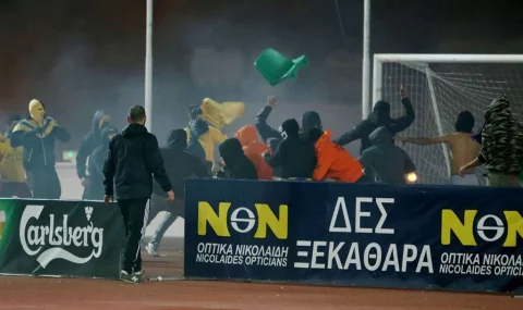 AEL v APOEL: Rival fans clash at Tsirio Stadium