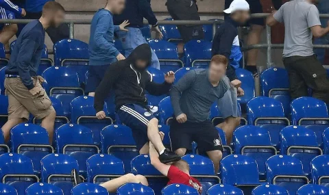 Schalke and Eintracht Frankfurt hools clash at end of DFB Pokal semi-final