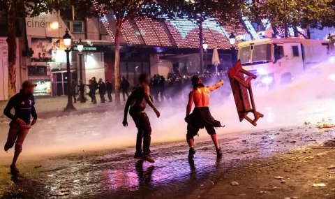 Riots break out in Paris after France’s World Cup win