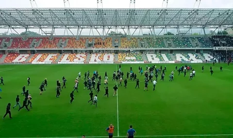 Fight breaks out between fans before Polish lower league match