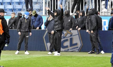 Grasshoppers fans force players hand over their shirts