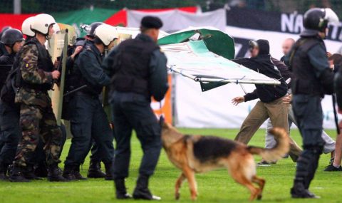 8 July 2007: Vetra v Legia match abandoned as fans riot