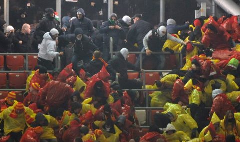 2 March 2014: Legia and Jagiellonia fans clash in stands during match