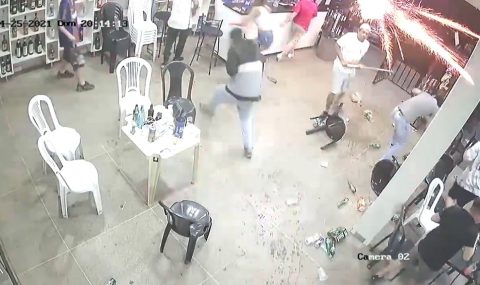 Brasiliense fans attack Gama supporters in bar after match
