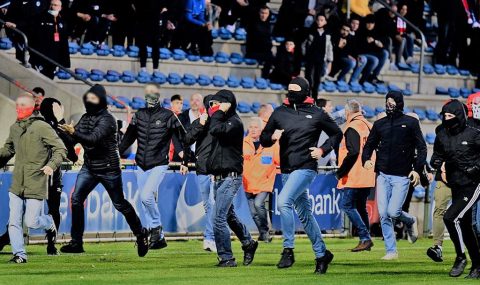 Cologne hooligans attack Genk fans at Under-19 game