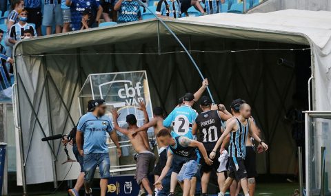 Gremio fans storm pitch and break VAR following defeat to Palmeiras