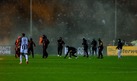 PAOK hooligans cause chaos at Toumba Stadium during match against Aris