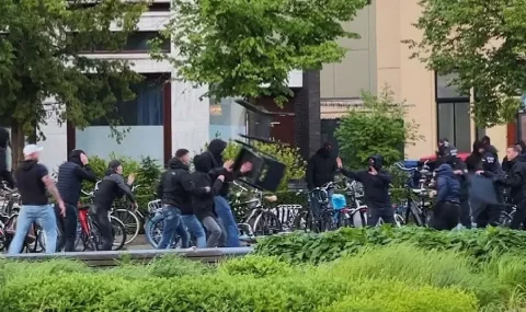 Cambuur and Heerenveen fans clash near Leeuwarden railway station