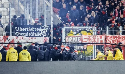 Hallescher fans cause trouble at Carl Zeiss Jena